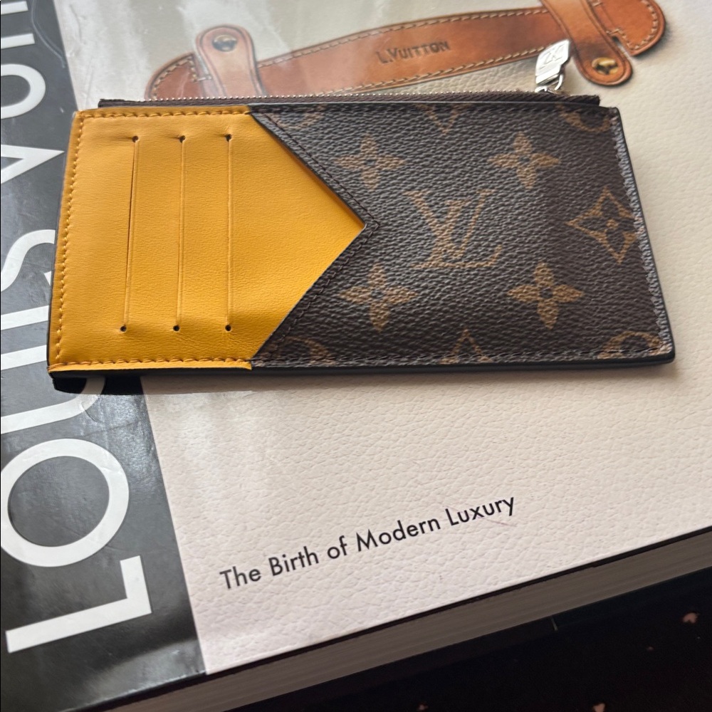Louis Vuitton Taigarama Card Case